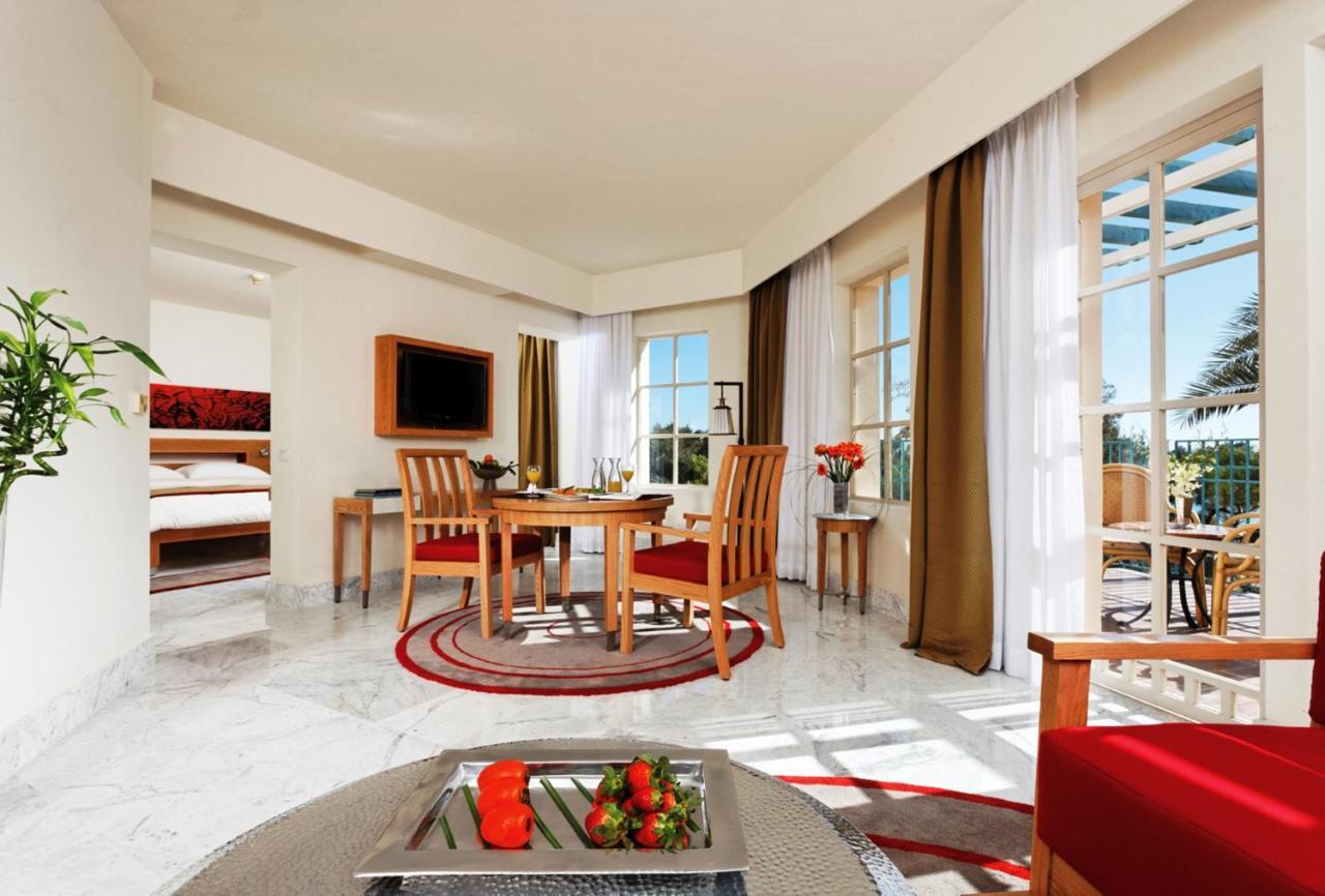 ホテル モーベンピック リゾート&スパ エル グウナ フルガダ 部屋 写真